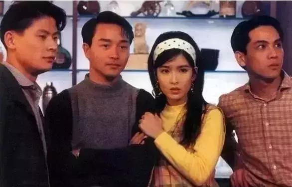 周慧敏20到51岁女神也老了,周慧敏51岁还是很年轻