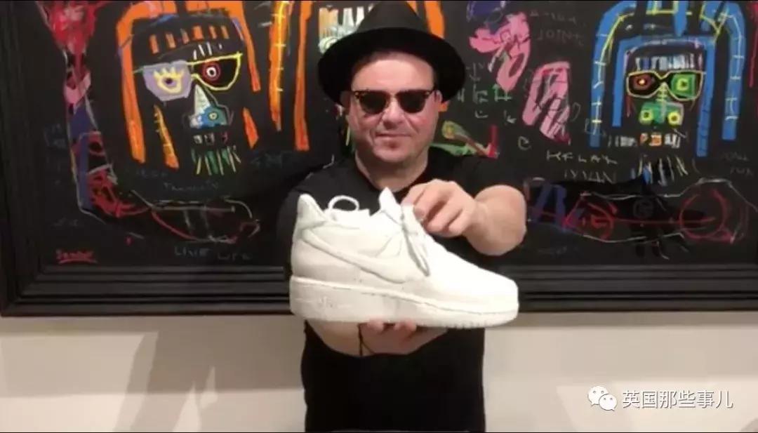 只爱恶作剧靠什么养家？他把所有东西变成纸捉弄人，这手艺简直了