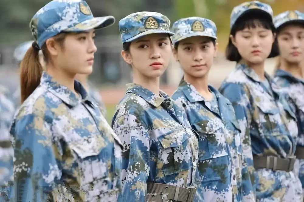 军训与国防知识教育的关系,军训是国防教育的必修课