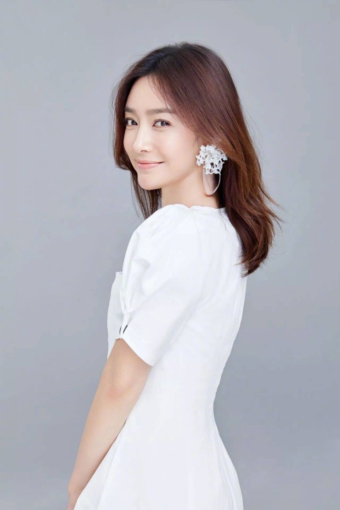 秦岚富察皇后白月,富察皇后秦岚笑容好甜