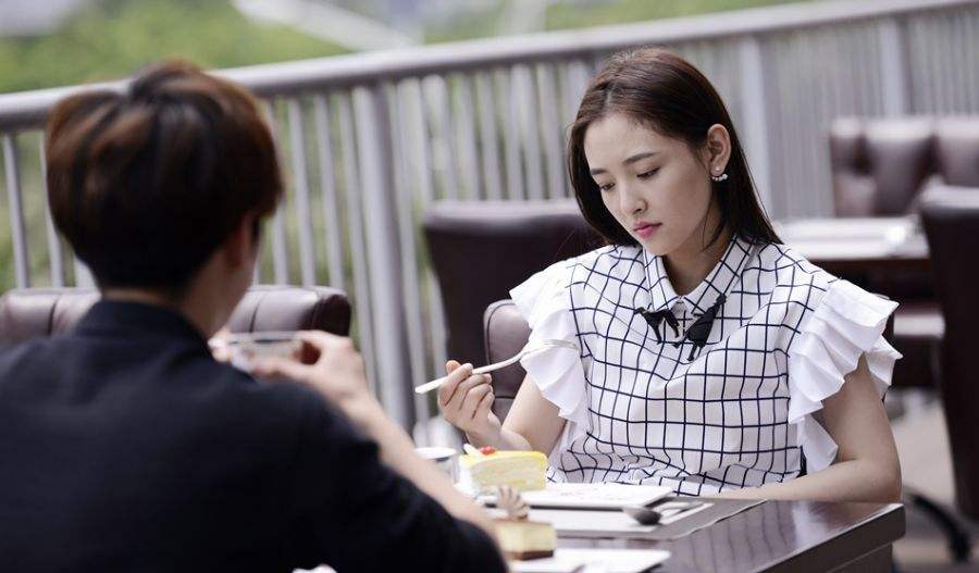 武汉大学校花吴倩高三逃课轻松准备艺考高考成绩如何？