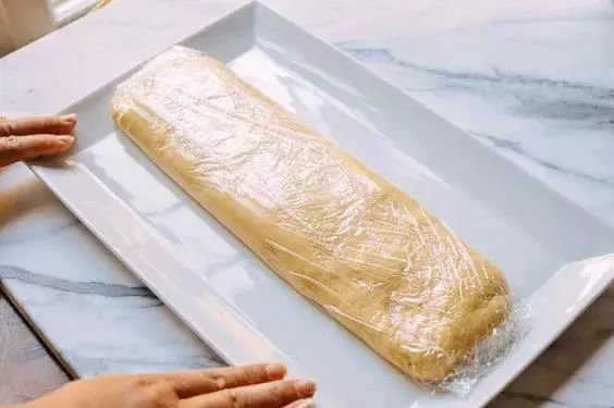 在家炸软油条的简单方法,在家如何炸油条又酥又软