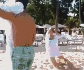 papi酱的大荧幕首秀到底有多失败,集美貌与才华于一身的papi酱