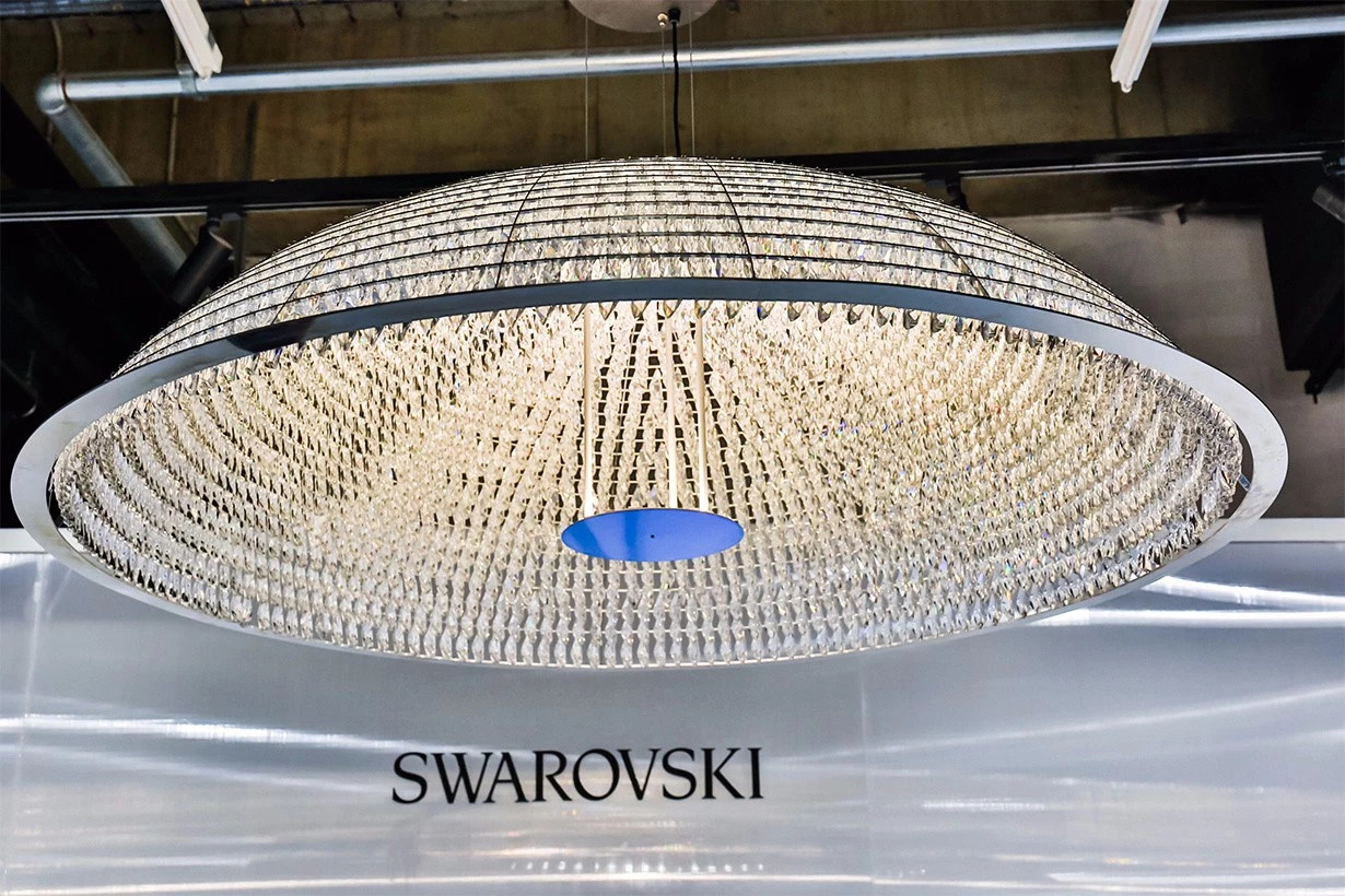 施华洛世奇幻影奇境全球首展,施华洛世奇silver翅膀