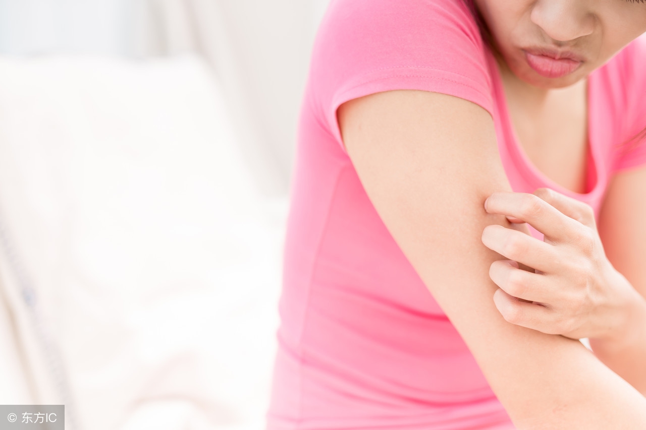 顽固性皮肤瘙痒喝什么草药,民间治疗皮肤顽疾瘙痒的方法