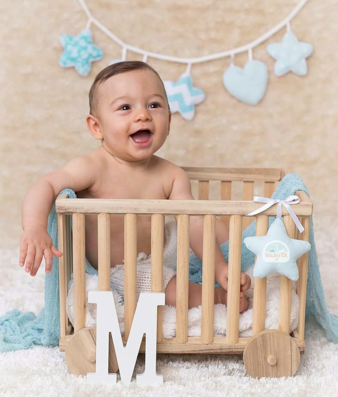 床没选对影响宝宝发育？快拿好这份婴儿床安全选购指南