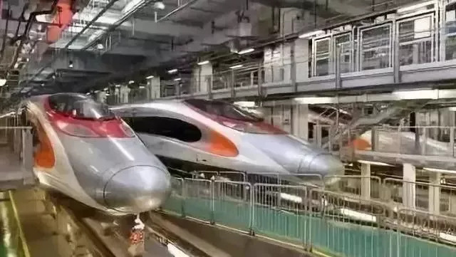 江苏人坐高铁去香港,现在高铁去香港需要什么流程最新