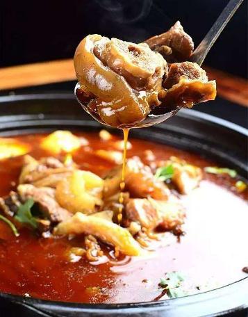 麻辣羊蹄火锅底料怎么做,香辣蹄花翅中虾