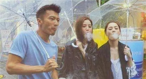 网红冰淇淋冒烟的,网红最火的冒烟冰淇淋