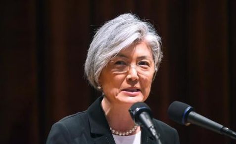 「三分钟法治新闻全知道」代买彩票中556万大奖彩票站老板连夜交还给不知情的买主