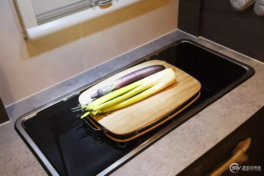 最贵房车排行榜,最贵房车价值近千万堪比豪宅