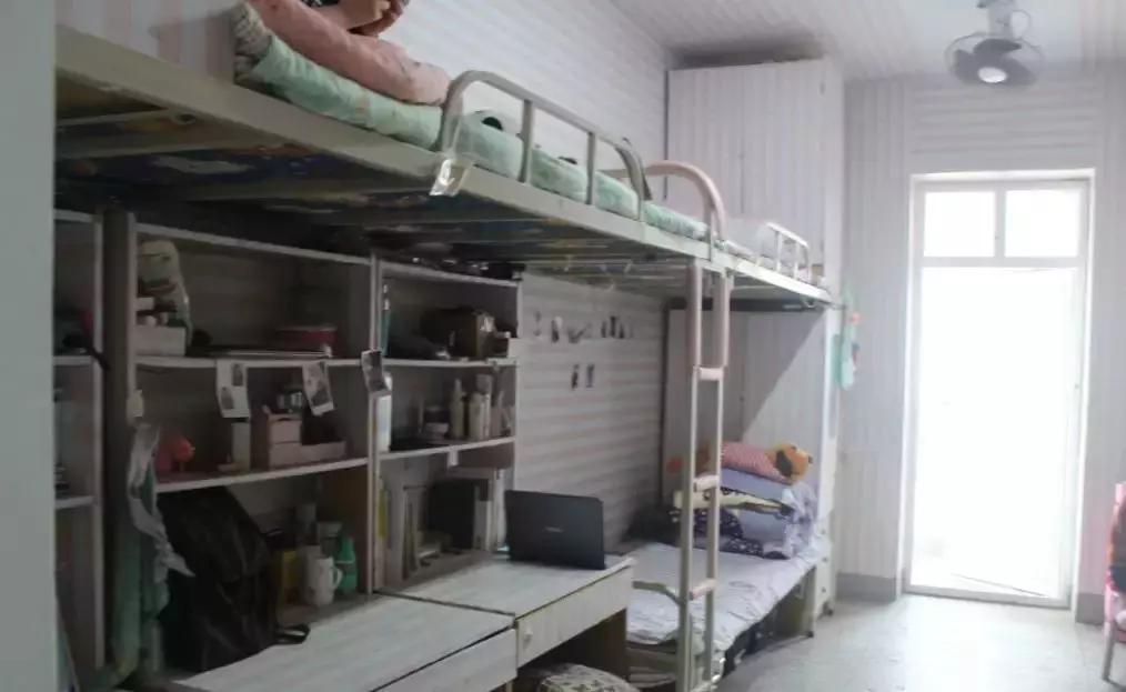 准大学生寝室必备清单,准大学生的学校