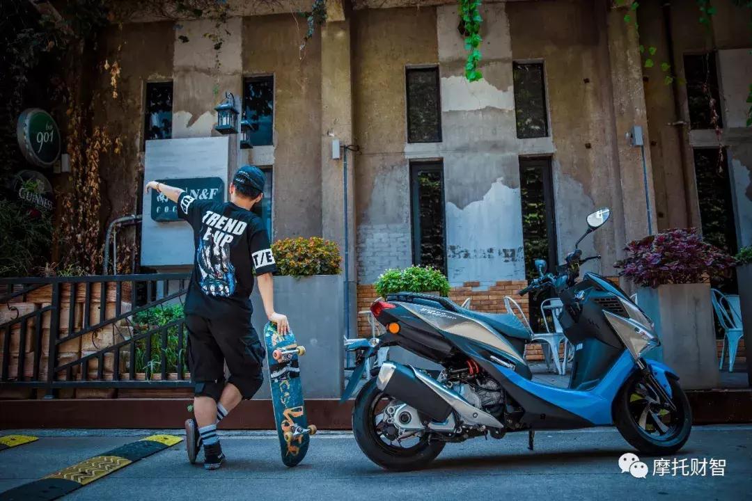 草蜢200踏板青春版,草蜢200踏板值得购买吗