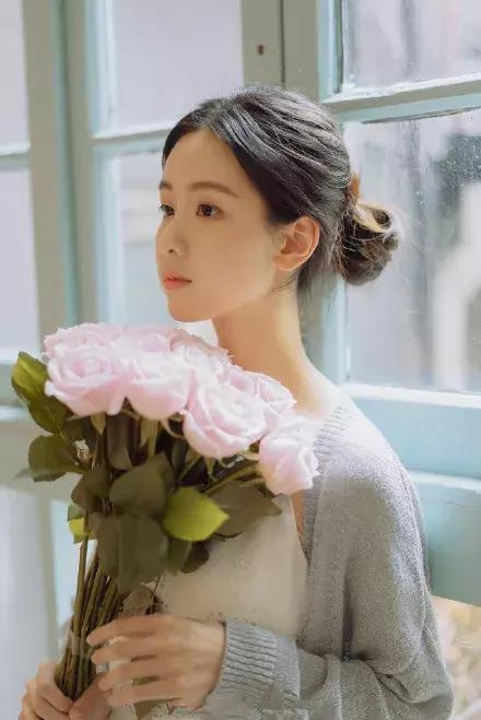 90后多才多艺的女星，迪丽热巴关晓彤上榜，还有这七位！