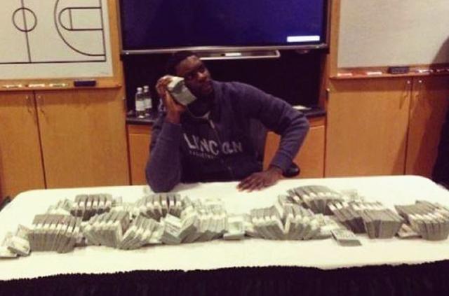 哈登nba生涯有多少钱,nba最潮的是哈登