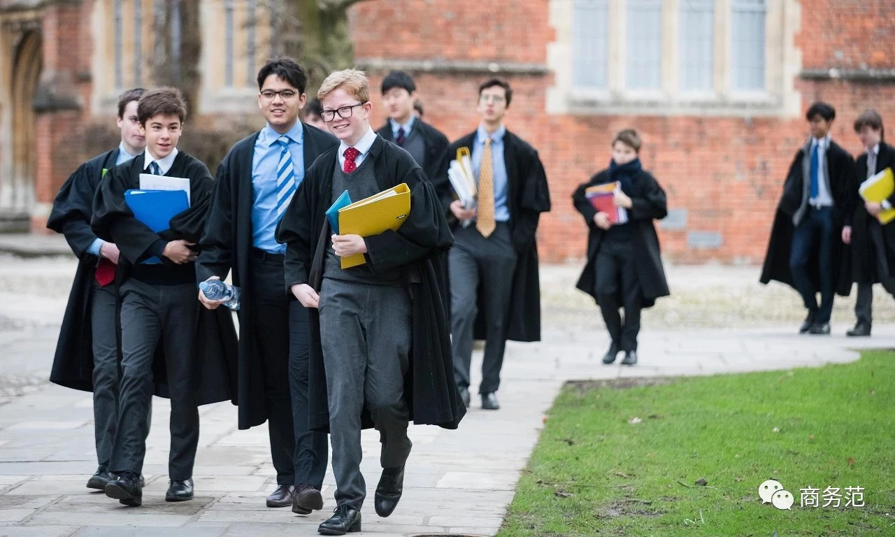 杭州小学校服报价,杭州小学校服1000块