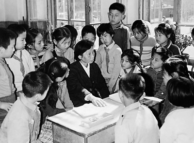 红岩双枪老太婆邓惠中,双枪老太婆邓惠中