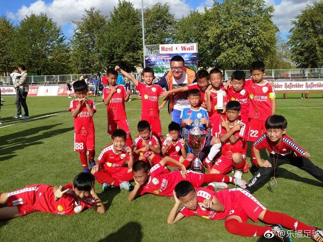 董路中国足球小将不一样的青训,董路给足球小将讲道理