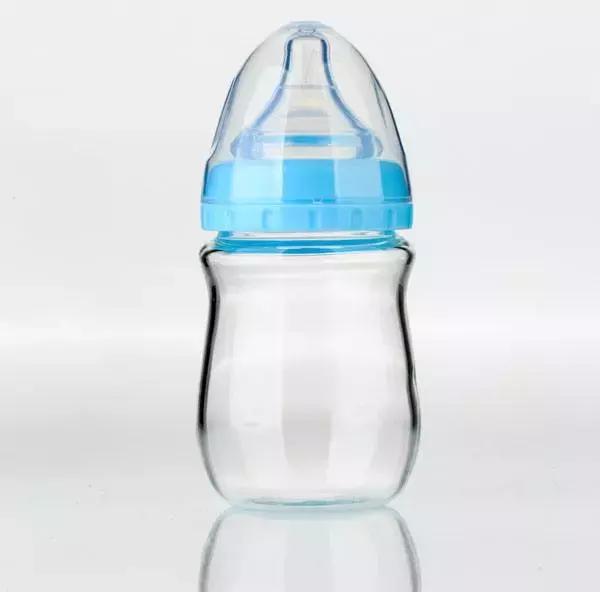 孩子喝完奶没有及时刷奶瓶,小孩喝完奶了一直吸着奶瓶怎么办