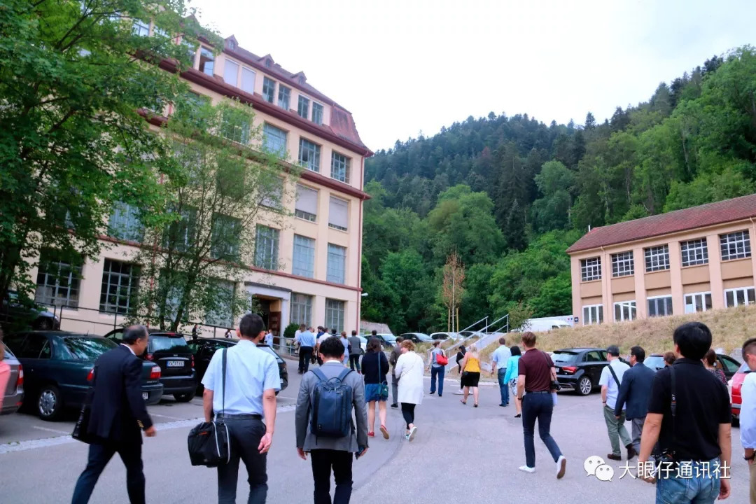 荣汉斯相当于什么档次,德国荣汉斯手表排名第几