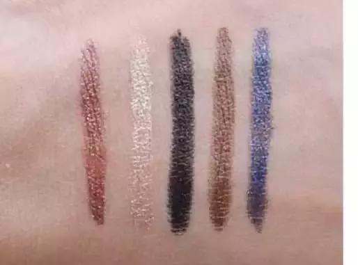 贫民窟女孩好物化妆品套装推荐,学生党100元就能搞定的平价彩妆