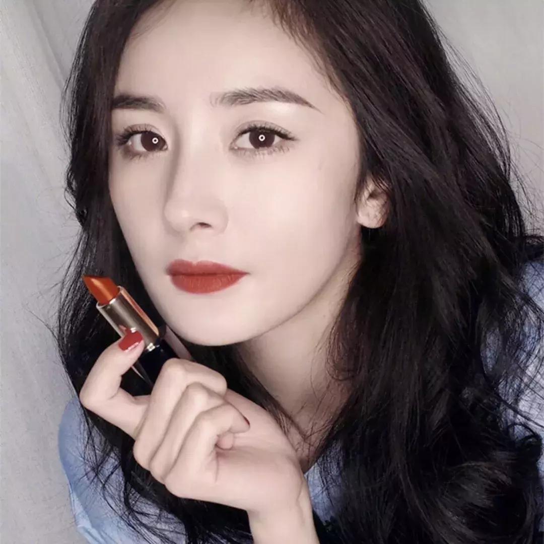 张馨予撩女生,张馨予的口红有哪些