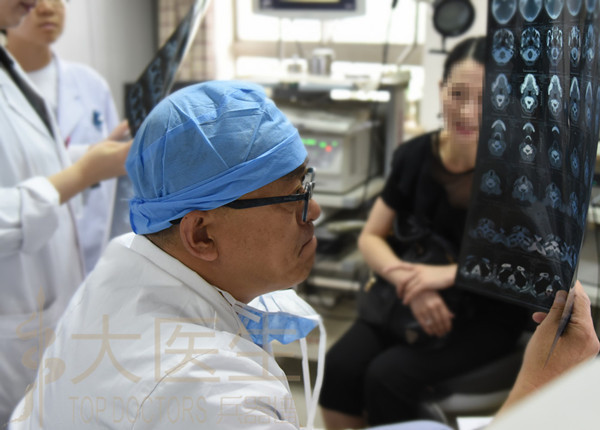 房居高：高效率的头颈“老刀”