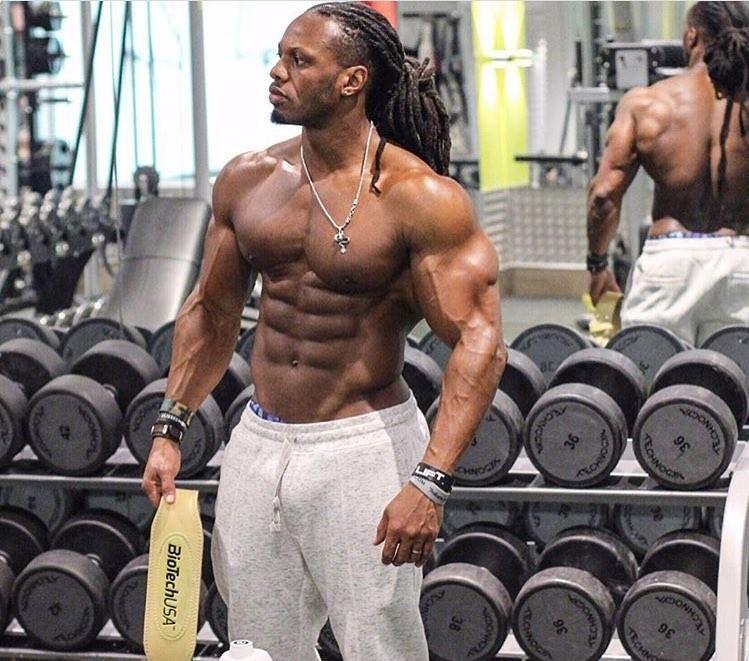 锻炼胸肌中间的全部方法,超级训练组胸肌背肌一天搞定