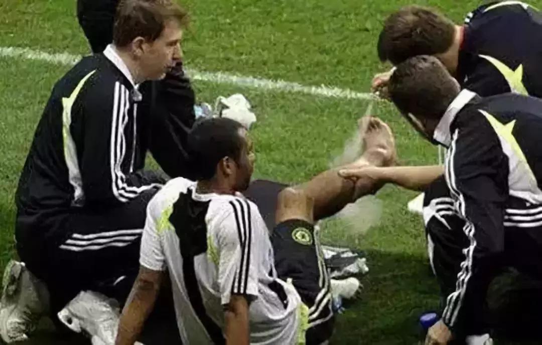 足球运动常见的损伤处理方法,涨知识怎么缓解