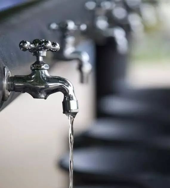 一块钱和五块钱矿泉水的区别,纯净水和矿泉水如何化学鉴别