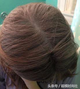 去理发店如何让头发变得柔顺光滑,头发不用夹板变柔顺