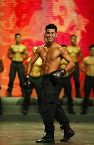 比颜值更闪耀的是他们的……“型男”背后的故事，你不能不看！