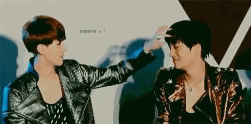 「EXO」「分享」180831我也想有一只会行走的玩偶熊让我亲亲抱抱摸摸他