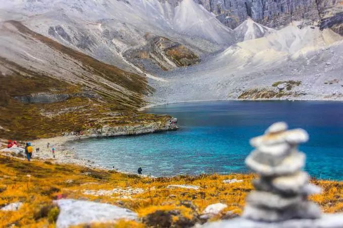 老子不上班请假去稻城,9月不上班了句子