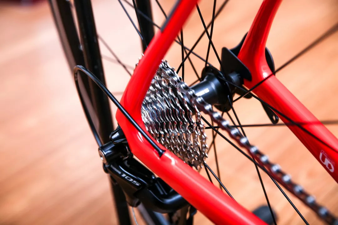 适合“山转公”或入门骑的公路车——SENSIUM500