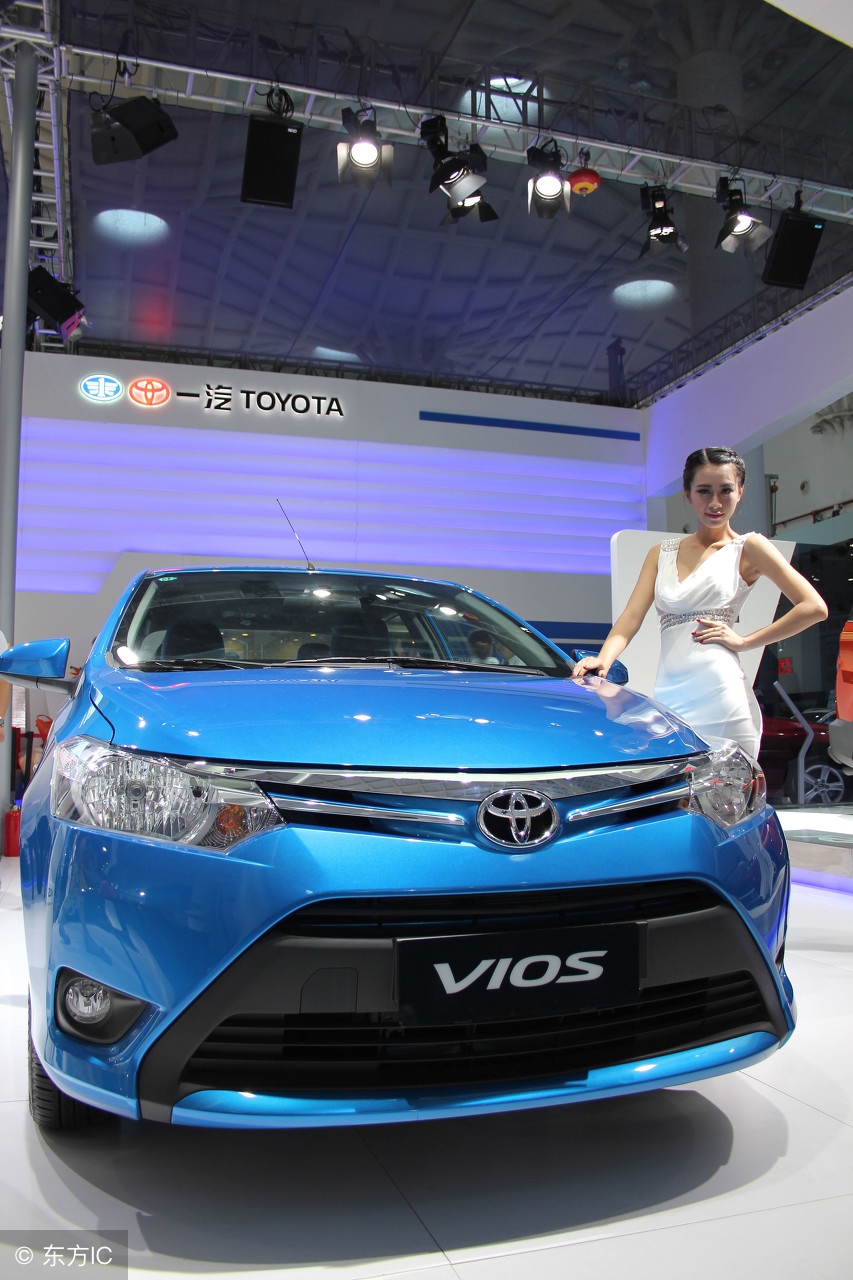 13年迈腾1.8t豪华版现在值得买吗,17年迈腾1.8t豪华版二手车多少钱