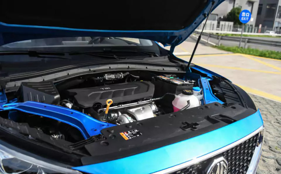 名爵hs上市11.98万起颜值爆表,成都车展名爵zs价格