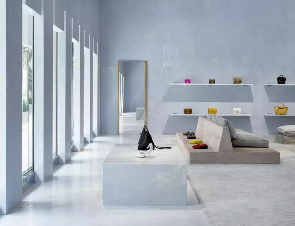 杩堥樋瀵嗚璁″尯濂緢鍝佹棗鑸板簵,铏氭嫙鍜岀幇瀹炵殑铻嶅悎