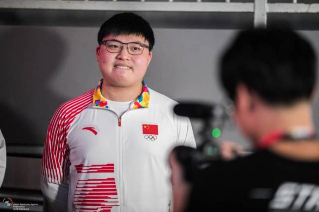 亚运会中国电竞队纪录片,电竞冠军的故事