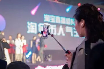 解锁电商法10大亮点！乘网约车遇害平台担责、押金难退有说法……