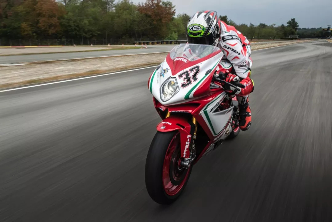 一起来看看神级超跑有多霸气,一起来欣赏国产超跑