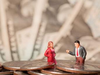 跨月发现发票错误怎么申报,上个月的发票打错字了怎么办