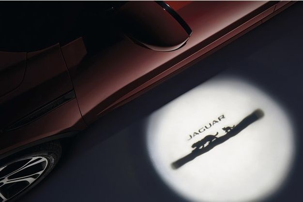 捷豹e-pace和路虎发现运动,为什么捷豹e-pace要这么拼