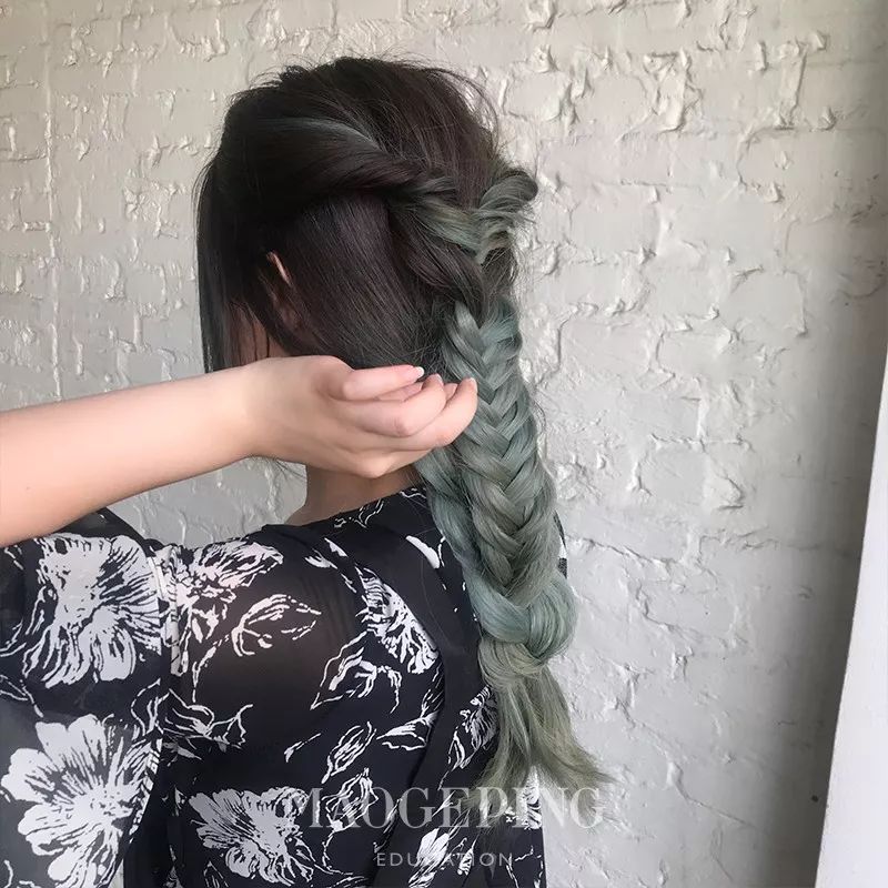 女童8-9岁中短发怎么扎简单又漂亮,30岁短发怎么扎好看又简单漂亮