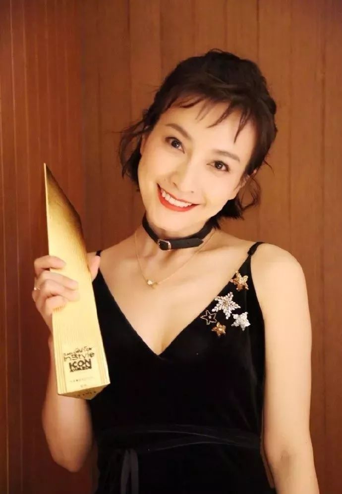 适合圆脸的发型女生必看,圆脸流行的发型推荐