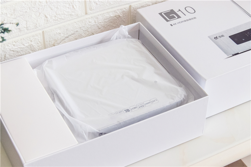 打造家庭影院好一点的要花多少钱,打造家庭版影院用什么投影仪