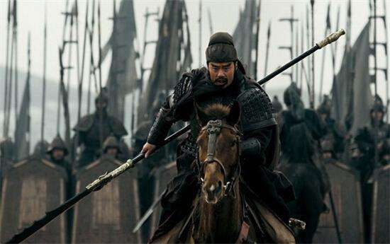 三国演义关羽和吕布到底谁更厉害,三国演义中关羽武力排行