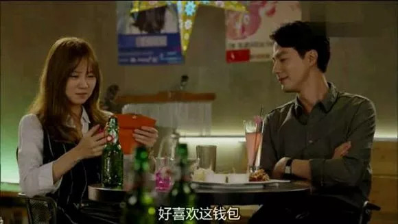 假如你给你100万你会出卖爱情吗,假如给你100万你会选择爱情还是钱