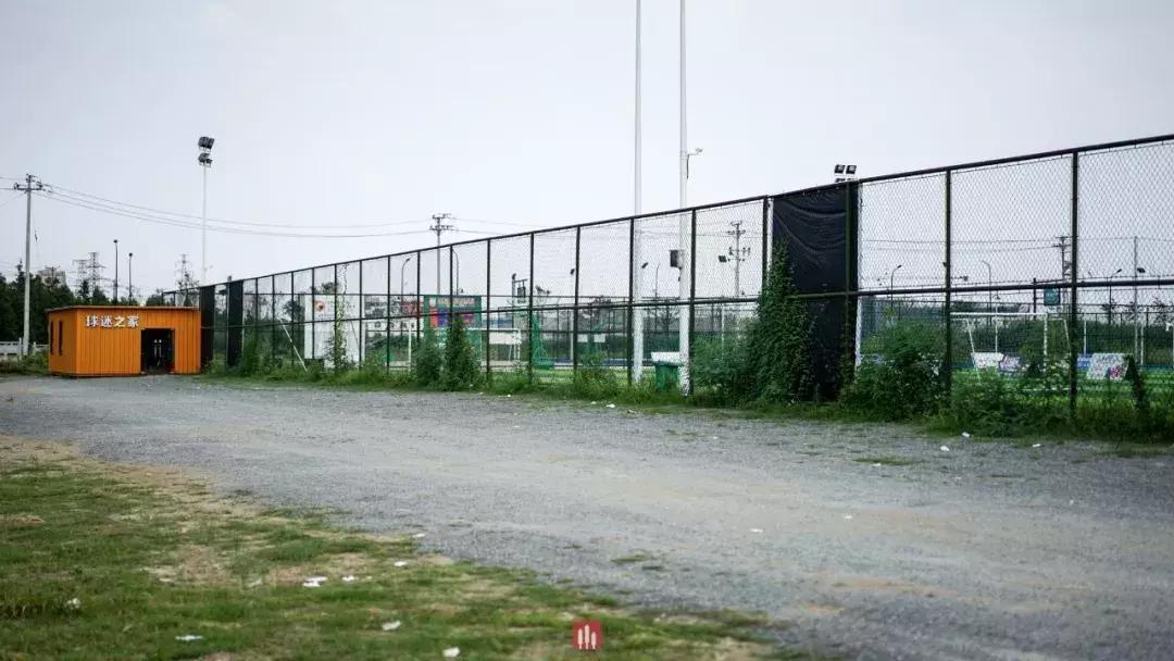 临平区附近哪有免费球场,临平山北大型公园