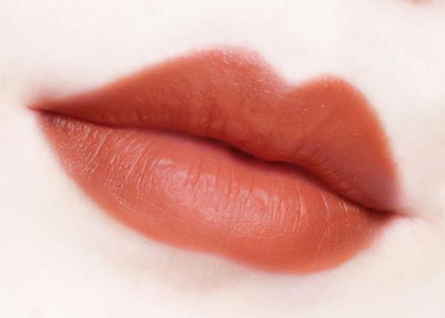 最新款漂亮显白的口红,哪款口红比较经典显白